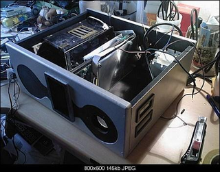 Illustration for article titled Projectors Made From Trash Deliver HD Video and Stereoscopic Movies